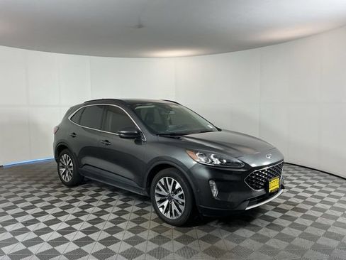 Used 2020 Ford Escape Titanium AWD/4WD image 3