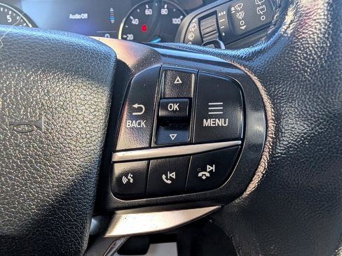 Used 2020 Ford Explorer Limited image 18