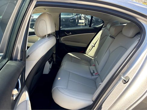 Used 2021 Genesis G70 2.0T image 19
