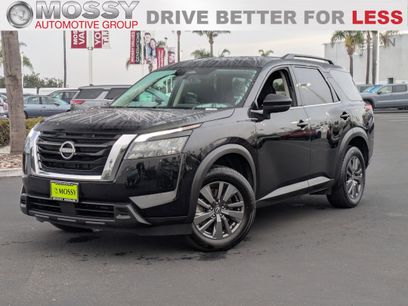 Used 2024 Nissan Pathfinder SV