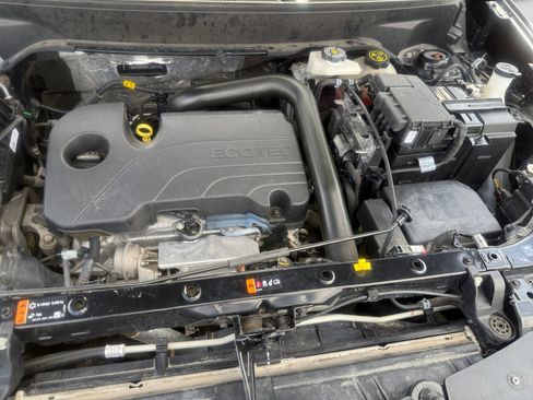 Used 2023 Chevrolet Equinox LS w/ LS Convenience Package FWD image 23