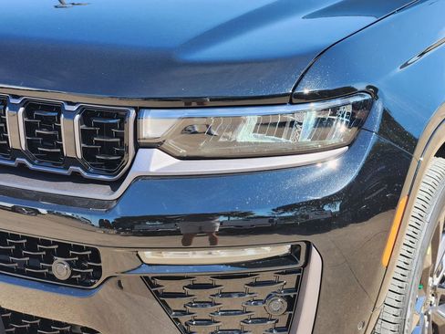 New 2026 Jeep Grand Cherokee L Limited AWD/4WD image 5