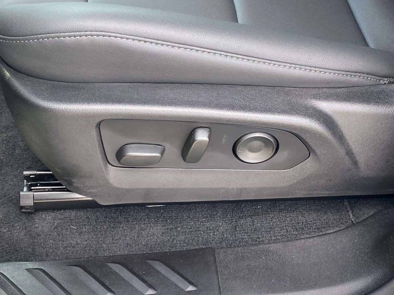 New 2026 Chevrolet Colorado LT w/ LT Convenience Package RWD image 14
