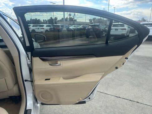 Used 2014 Lexus ES 350 image 27