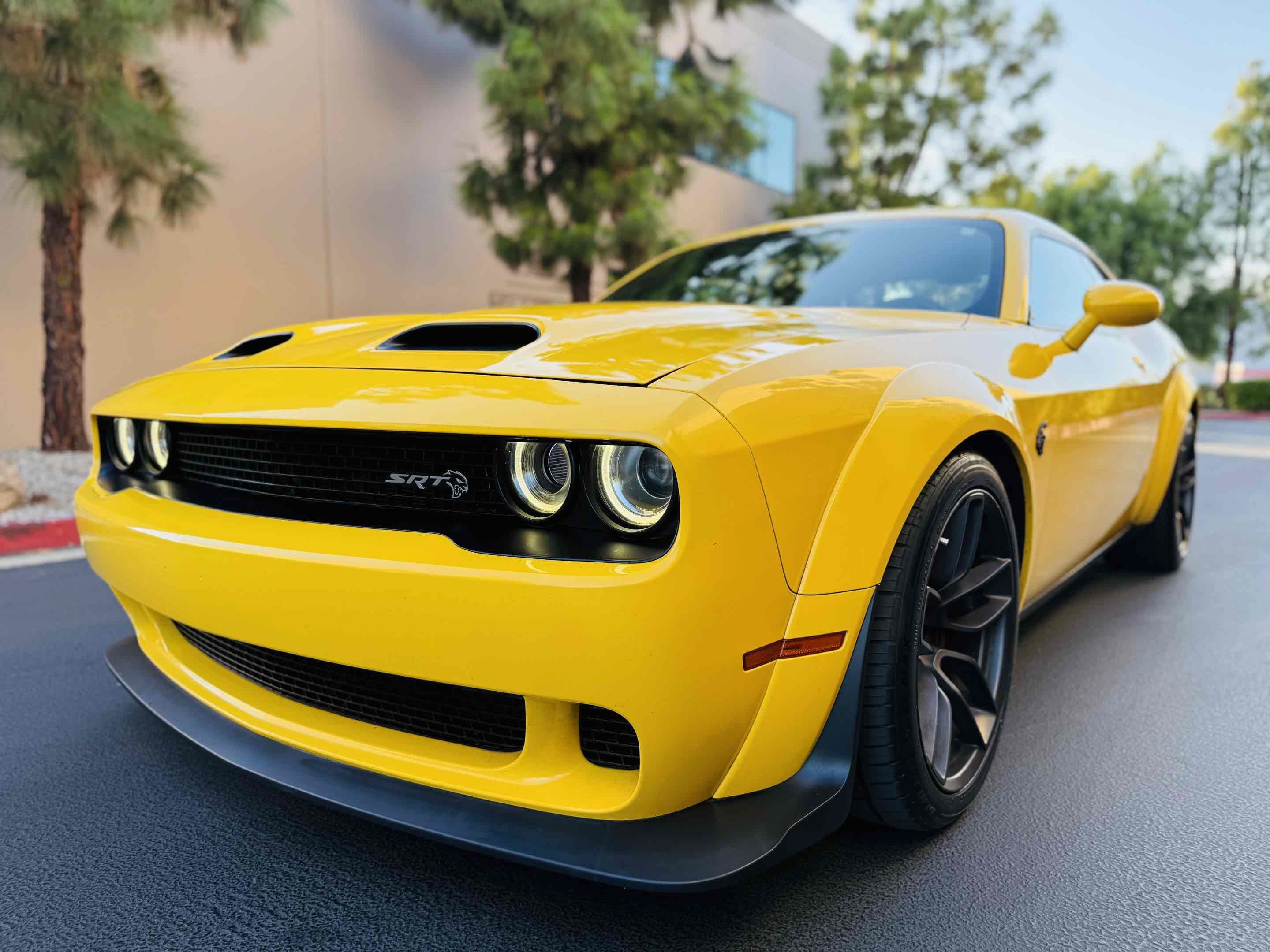Used 2019 Dodge Challenger SRT Hellcat w/ Widebody Package RWD image 24