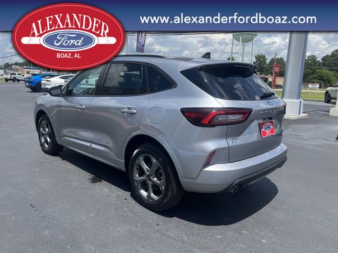 Used 2024 Ford Escape ST-Line image 2