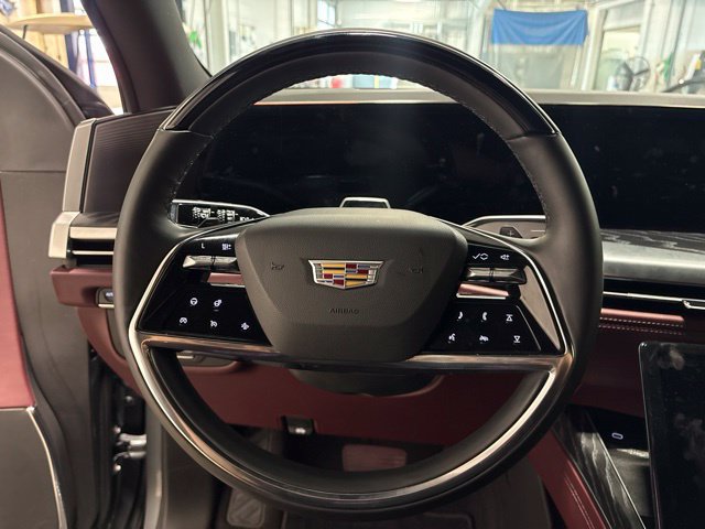 Used 2026 Cadillac Escalade Luxury AWD/4WD image 14