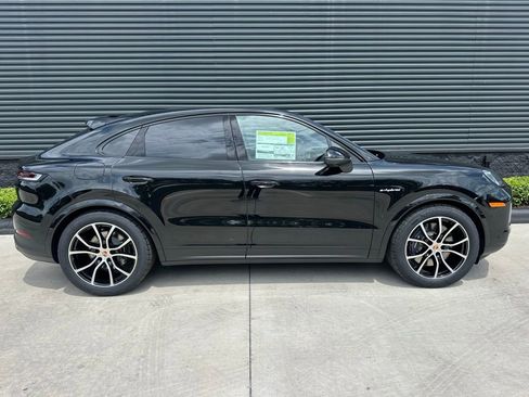 Used 2026 Porsche Cayenne E-Hybrid Coupe AWD/4WD image 10