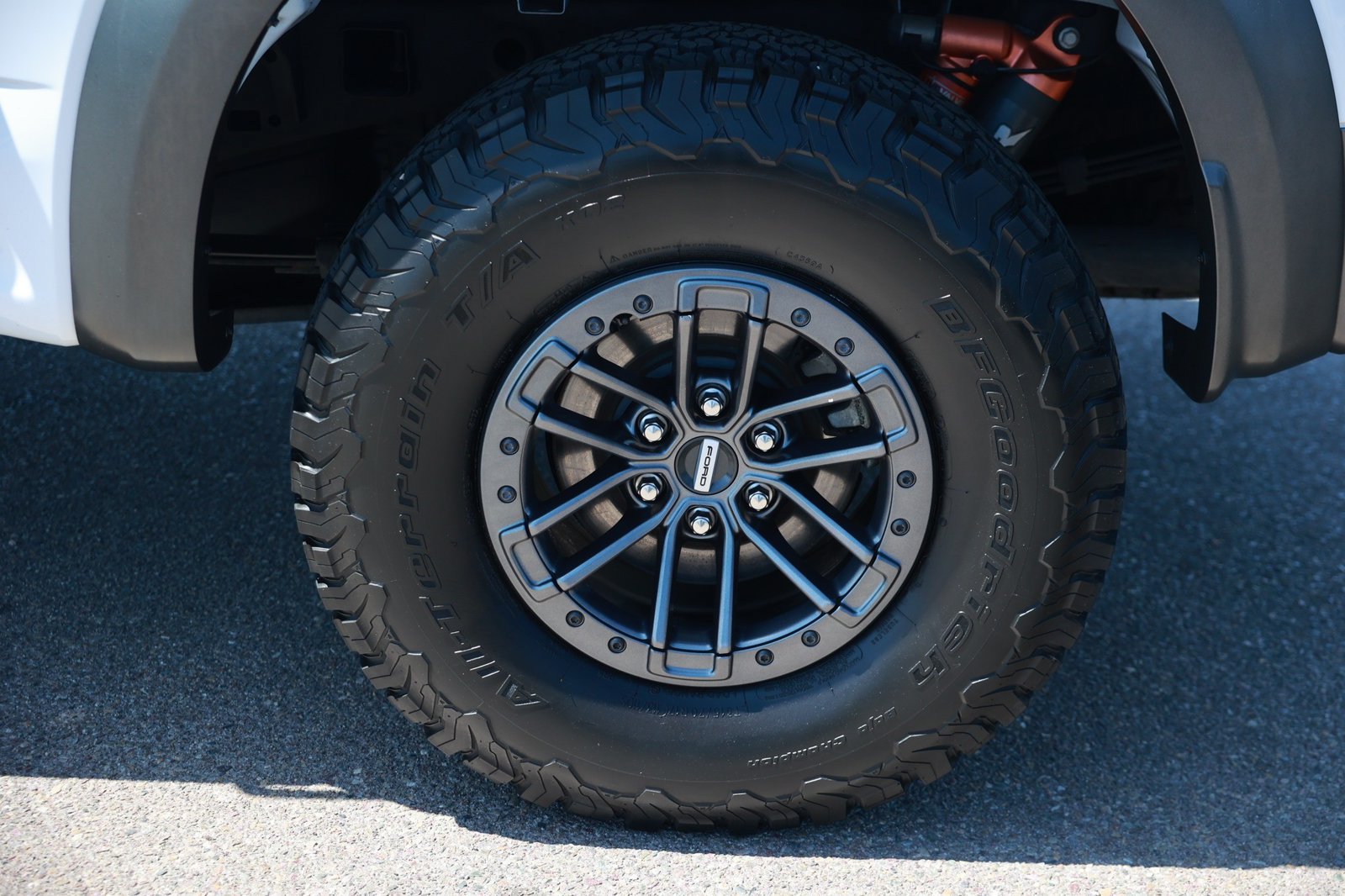 Used 2020 Ford F150 Raptor w/ Equipment Group 802A Luxury AWD/4WD image 11