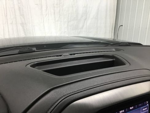 Used 2021 GMC Sierra 1500 Denali w/ Driver Alert Package II AWD/4WD image 13