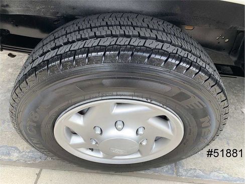 Used 2014 Ford E-150 and Econoline 150 image 25