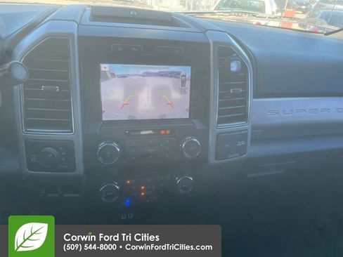 Used 2019 Ford F250 Lariat w/ Lariat Value Package image 2