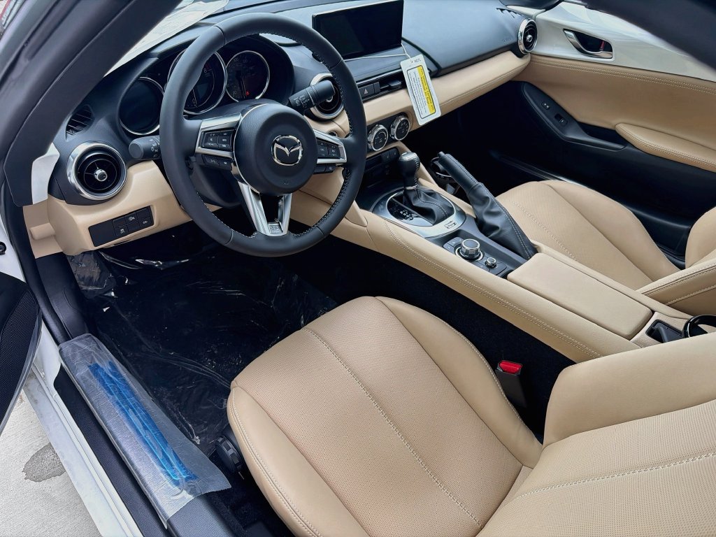New 2026 MAZDA MX-5 Miata Grand Touring w/ Weather Package RWD image 27