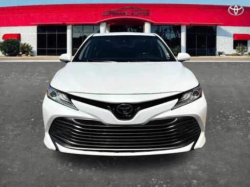 Used 2019 Toyota Camry XLE w/ Carpet Mat Package FWD image 6