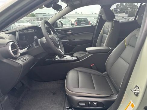 New 2026 Chevrolet Trax ACTIV w/ Sunroof Package FWD image 9