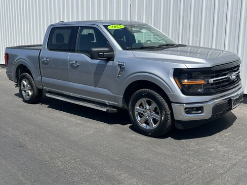 Used 2025 Ford F150 XLT w/ Equipment Group 301A Standard RWD image 8