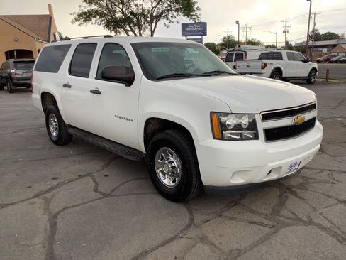 Used 2012 Chevrolet Suburban 2500 w/ Skid Plate Package AWD/4WD image 7