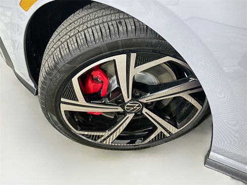 New 2026 Volkswagen GTI SE image 24