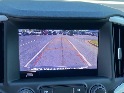 Used 2019 GMC Terrain SLT w/ Preferred Package FWD image 16