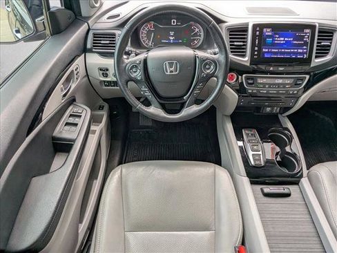 Used 2017 Honda Pilot Elite image 14
