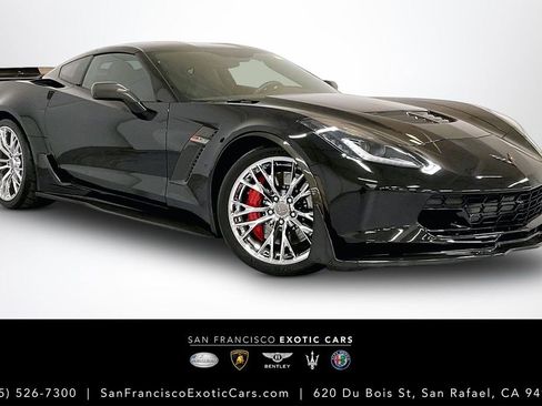 Used 2015 Chevrolet Corvette Z06 w/ 3LZ Preferred Equipment Group image 1