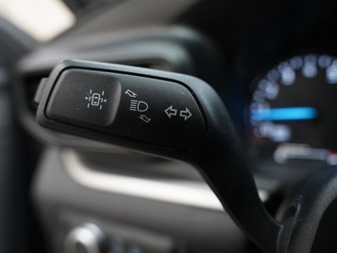 Used 2021 Ford Explorer XLT image 14