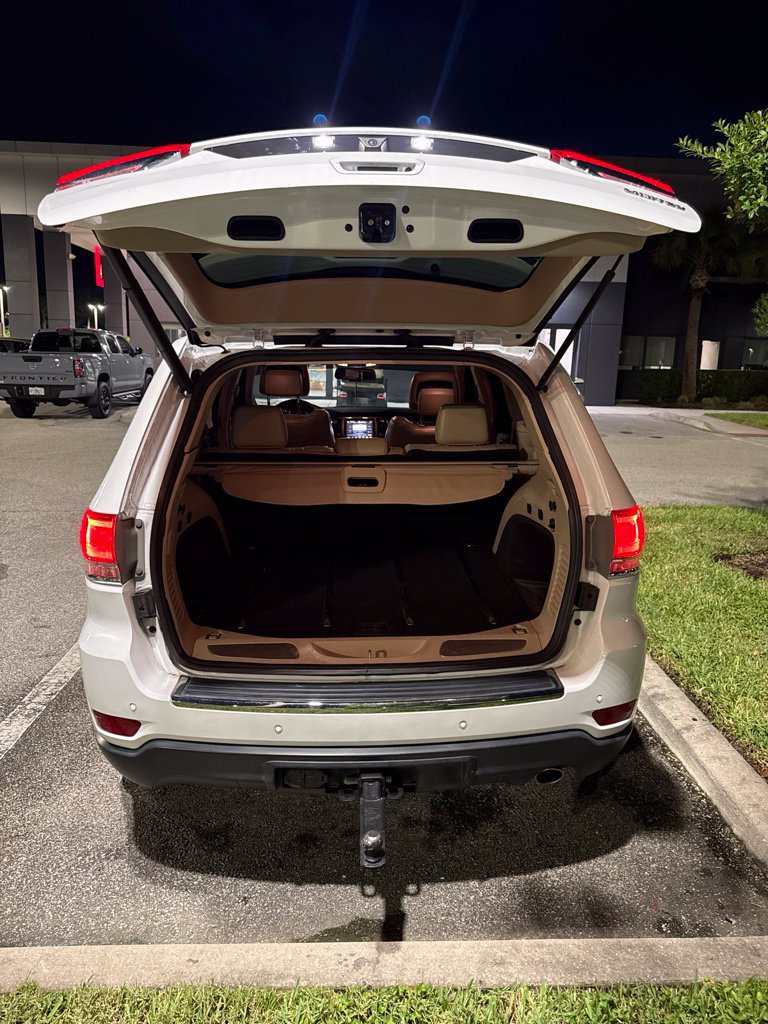 Used 2016 Jeep Grand Cherokee Limited w/ Trailer Tow Group IV RWD image 18