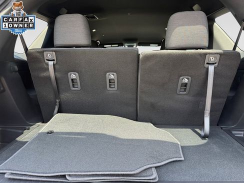 Used 2025 Honda Pilot Sport image 16