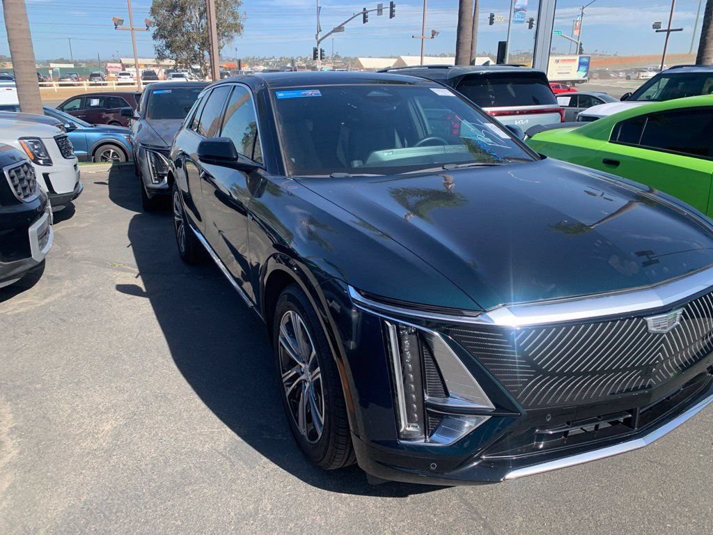 Used 2024 Cadillac Lyriq Luxury RWD image 4