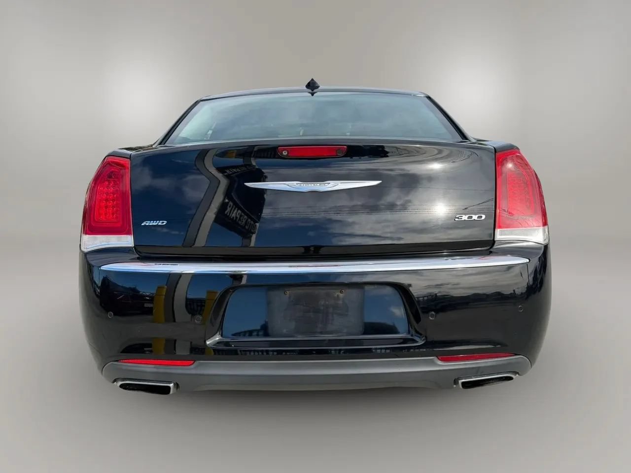 Used 2015 Chrysler 300 Limited w/ 300 Premium Group AWD/4WD image 7