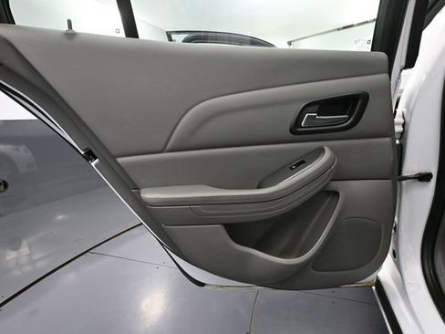 Used 2013 Chevrolet Malibu LS FWD image 31