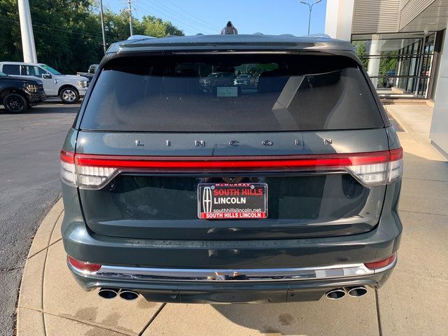 Certified 2025 Lincoln Aviator Black Label AWD/4WD image 4