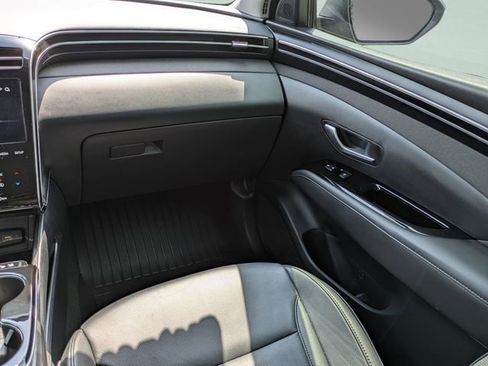 Used 2024 Hyundai Tucson Limited FWD image 11