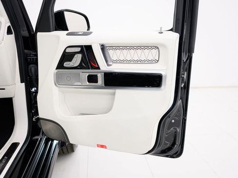 Used 2025 Mercedes-Benz G 63 AMG 4MATIC image 61