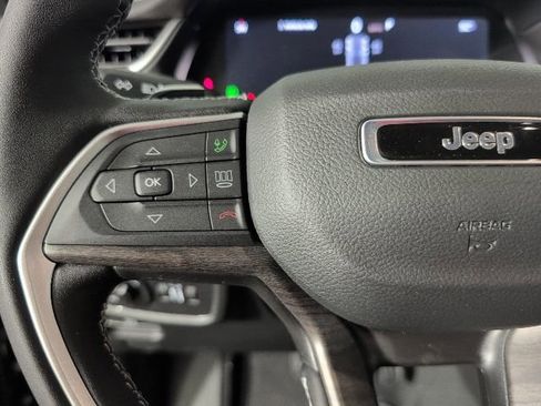 New 2025 Jeep Grand Cherokee Limited AWD/4WD image 15