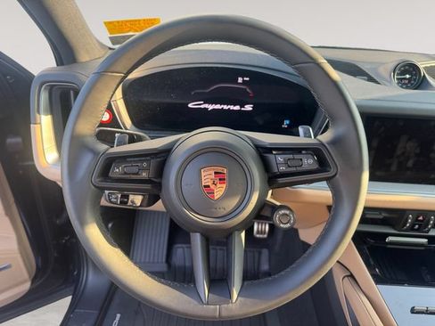 Used 2026 Porsche Cayenne S AWD/4WD image 12