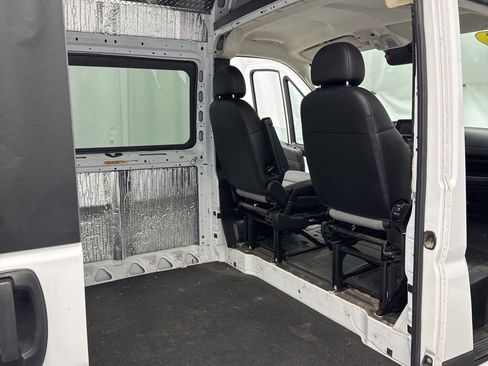 Used 2023 RAM ProMaster 2500 FWD image 32