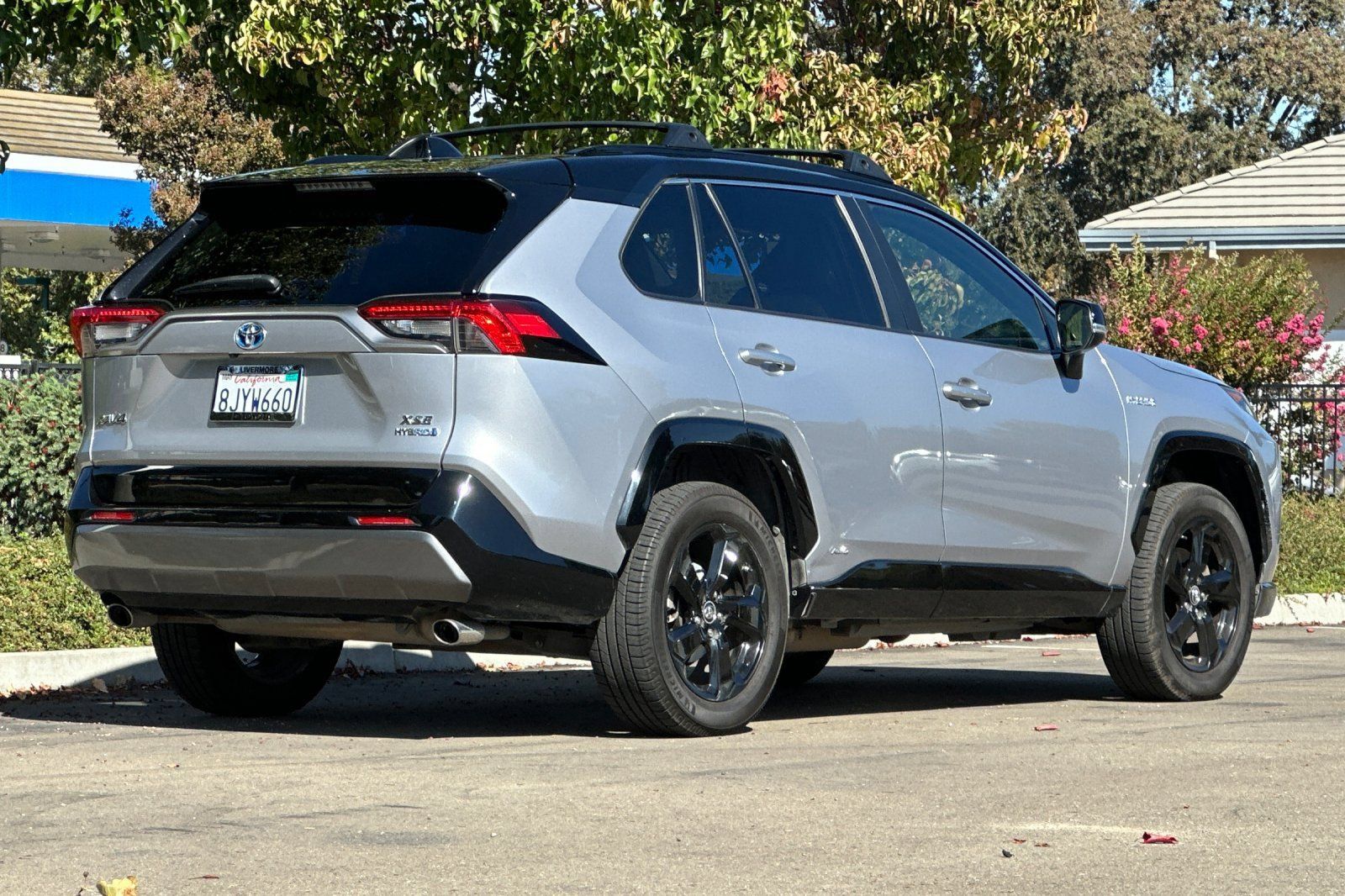 Used 2019 Toyota RAV4 XSE w/ Carpet Mat Package AWD/4WD image 4