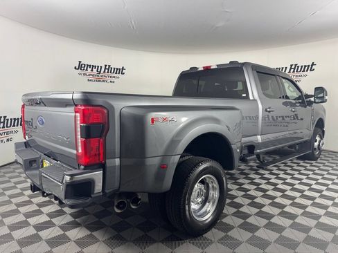 Used 2024 Ford F350 Lariat w/ Lariat Ultimate Package AWD/4WD image 6