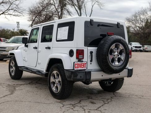 Used 2016 Jeep Wrangler Unlimited Sahara w/ Connectivity Group image 3