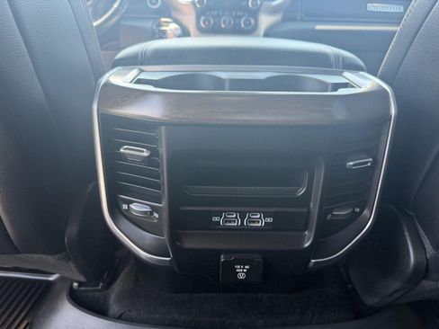Used 2022 RAM 1500 Laramie AWD/4WD image 17