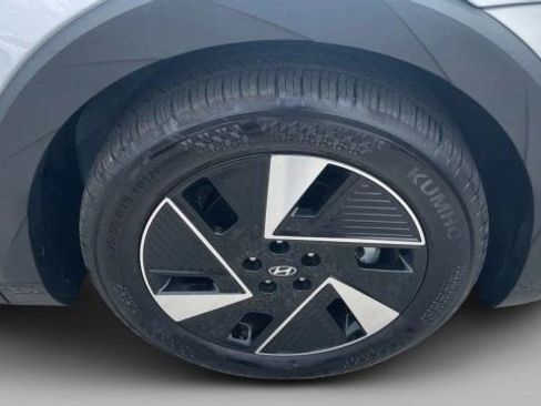 Used 2025 Hyundai Ioniq 5 SEL RWD image 9