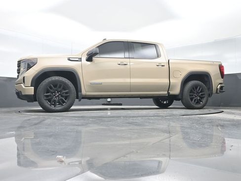 Used 2022 GMC Sierra 1500 Elevation image 27
