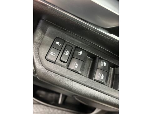 Used 2025 RAM 1500 Big Horn AWD/4WD image 32