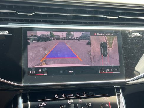 Used 2021 Audi Q8 Prestige w/ Prestige Package AWD/4WD image 33