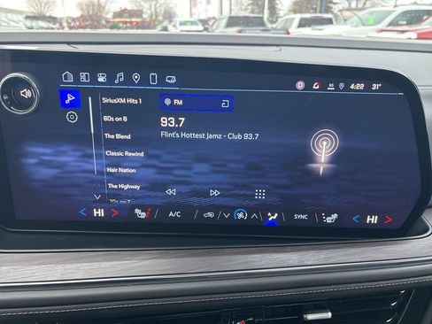 Used 2025 Chevrolet Suburban Z71 w/ Comfort Package image 30