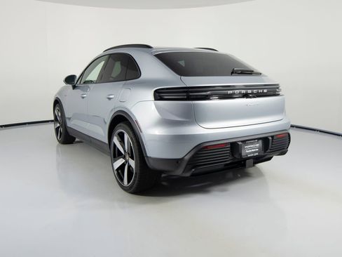New 2026 Porsche Macan 4 Electric AWD/4WD image 3