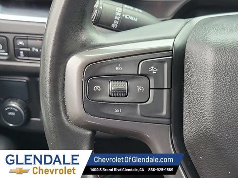 Used 2024 Chevrolet Suburban RST RWD image 31