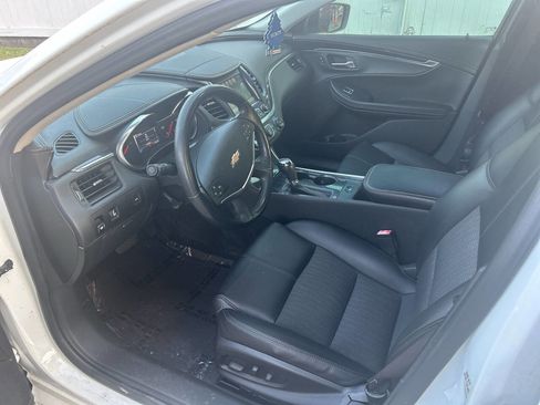 Used 2016 Chevrolet Impala LT FWD image 10