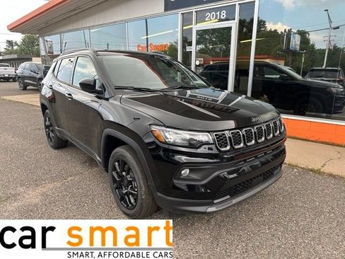 Used 2026 Jeep Compass Latitude AWD/4WD image 1